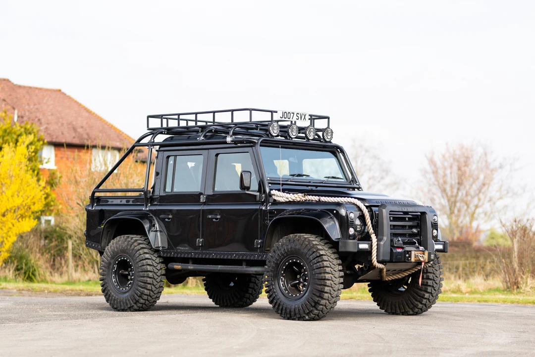 2012 Land Rover Defender 110 - Image 9 of 31
