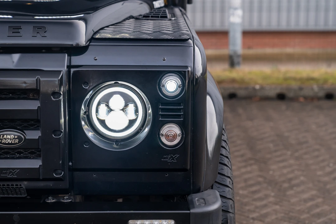2012 Land Rover Defender 110 - Image 25 of 31