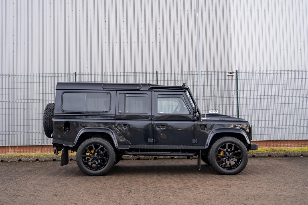 2012 Land Rover Defender 110 - Image 9 of 31