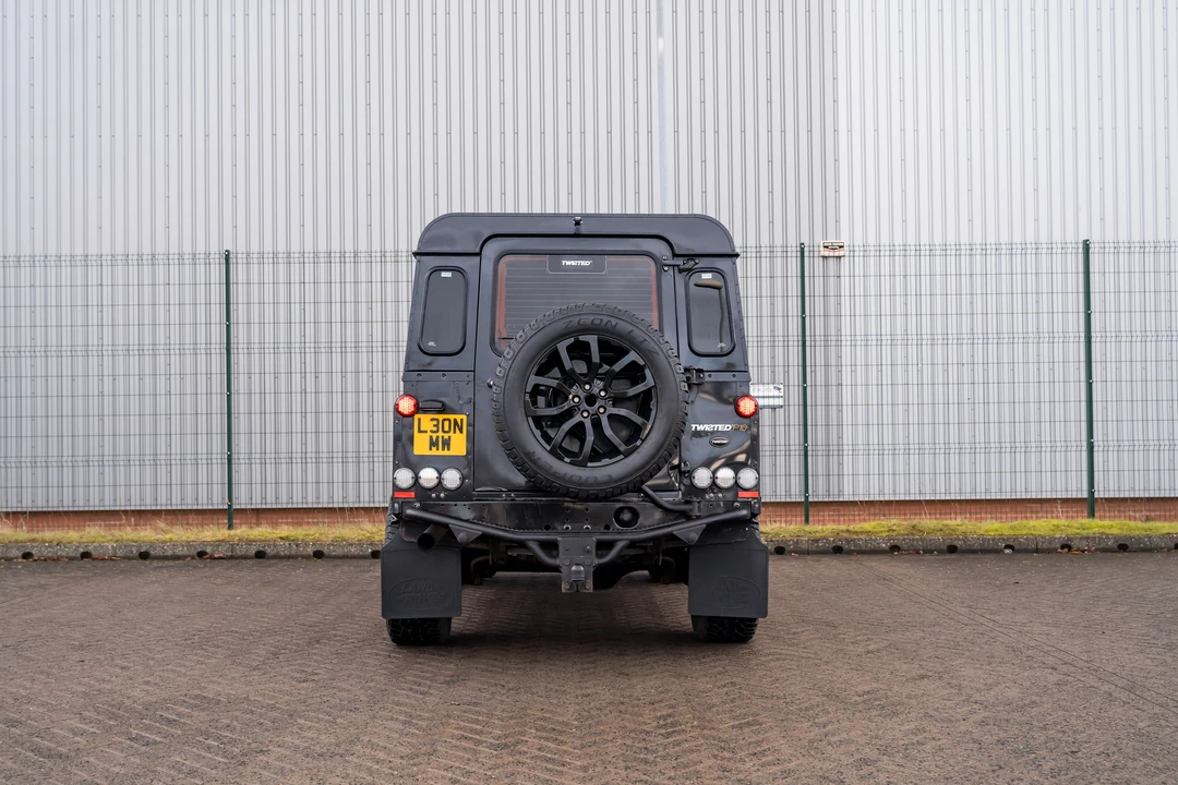 2012 Land Rover Defender 110 - Image 7 of 31
