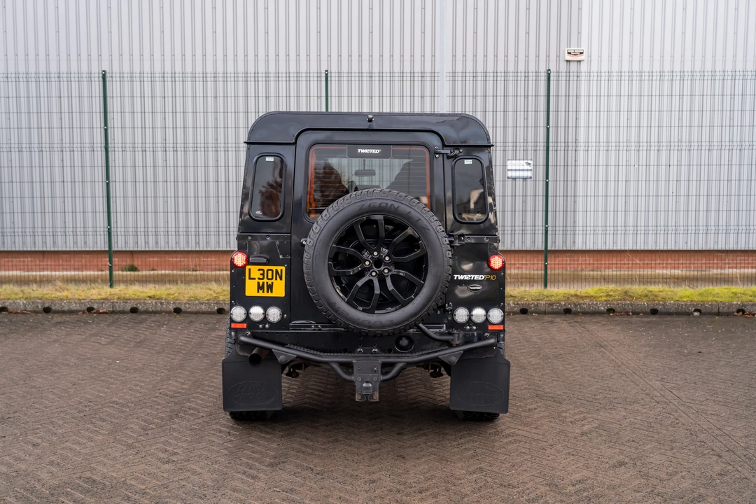 2012 Land Rover Defender 110 - Image 14 of 31