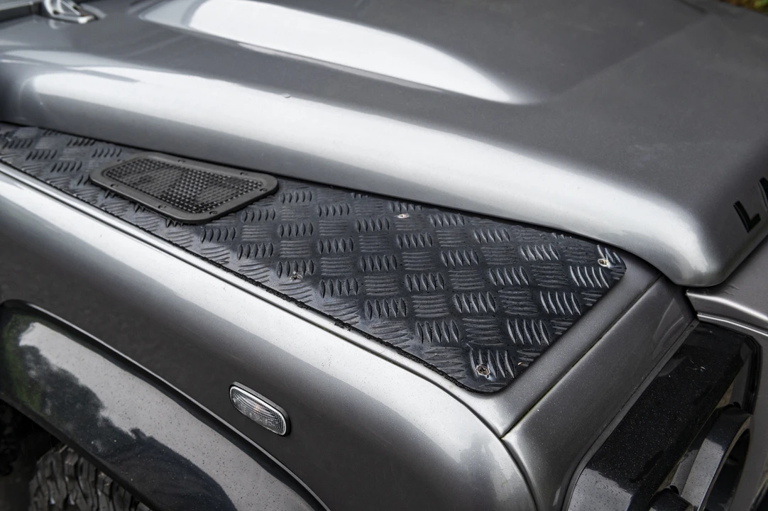 2012 Land Rover Defender 110 - Image 24 of 31