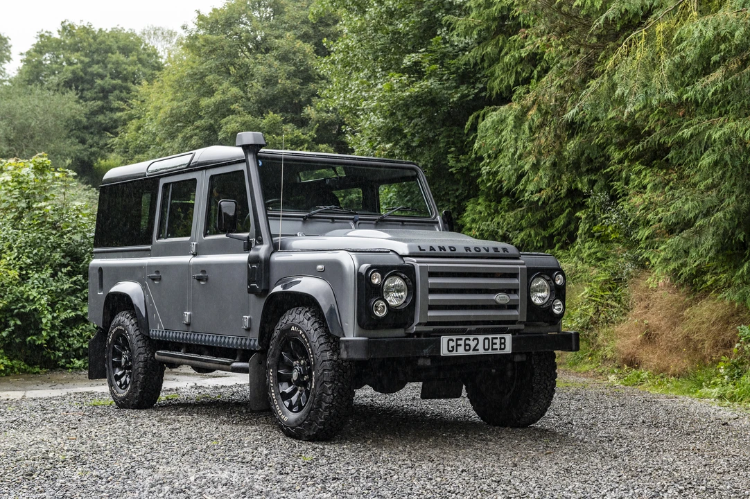2012 Land Rover Defender 110 - Image 10 of 31