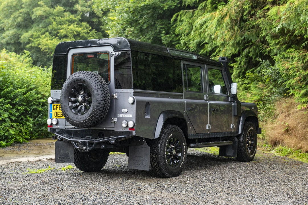 2012 Land Rover Defender 110 - Image 15 of 31