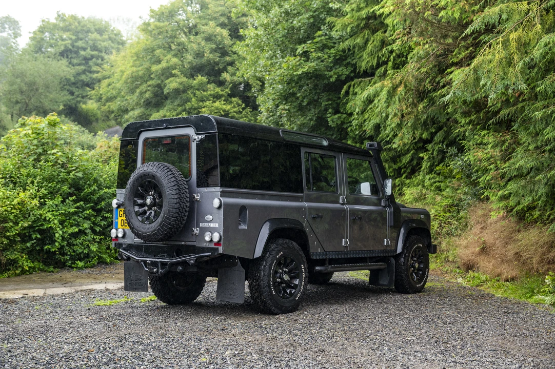 2012 Land Rover Defender 110 - Image 8 of 31