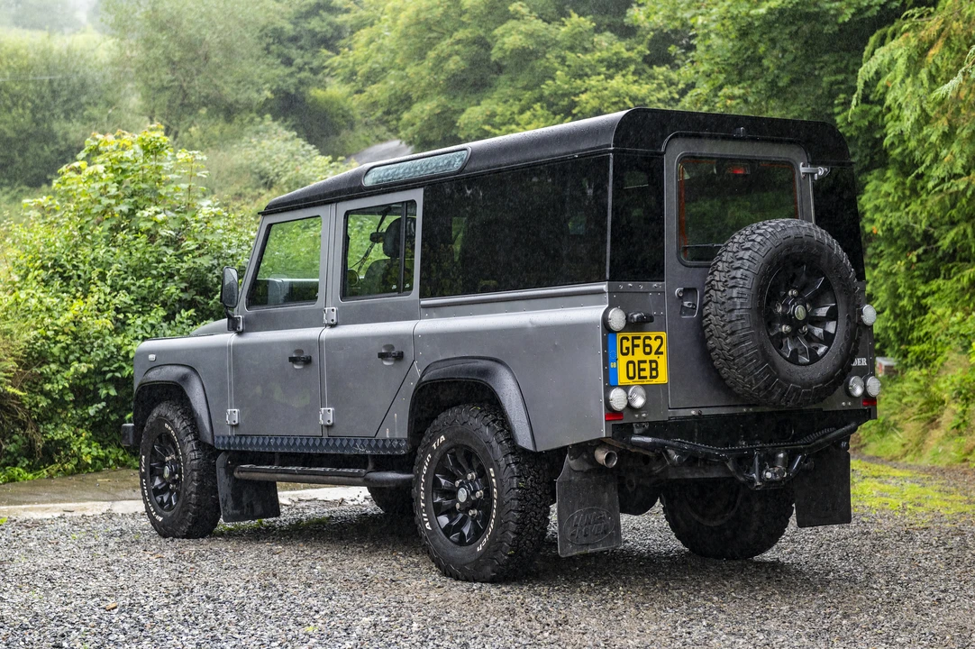 2012 Land Rover Defender 110 - Image 6 of 31