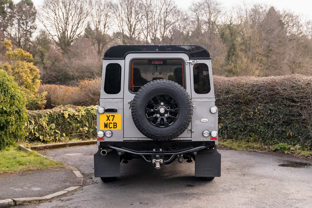2012 Land Rover Defender 110 - Image 14 of 31