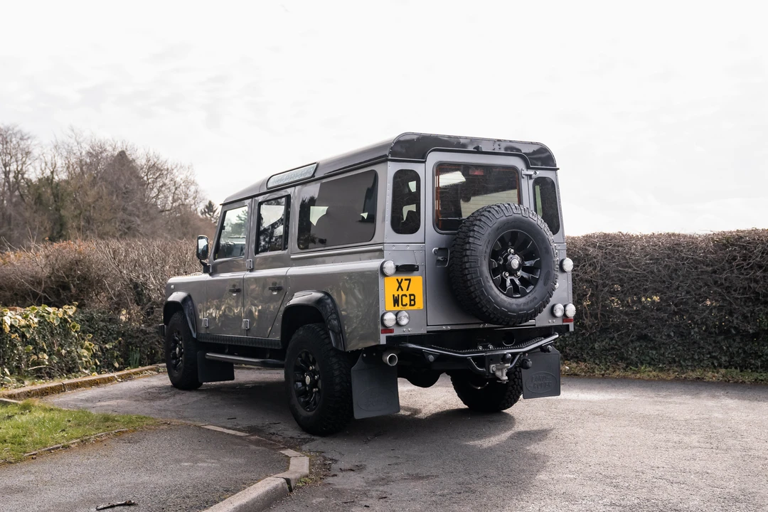 2012 Land Rover Defender 110 - Image 6 of 31
