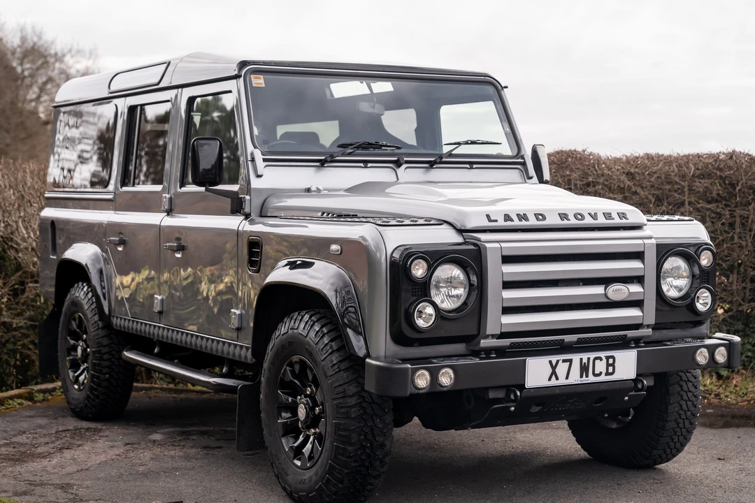 2012 Land Rover Defender 110 - Image 19 of 31