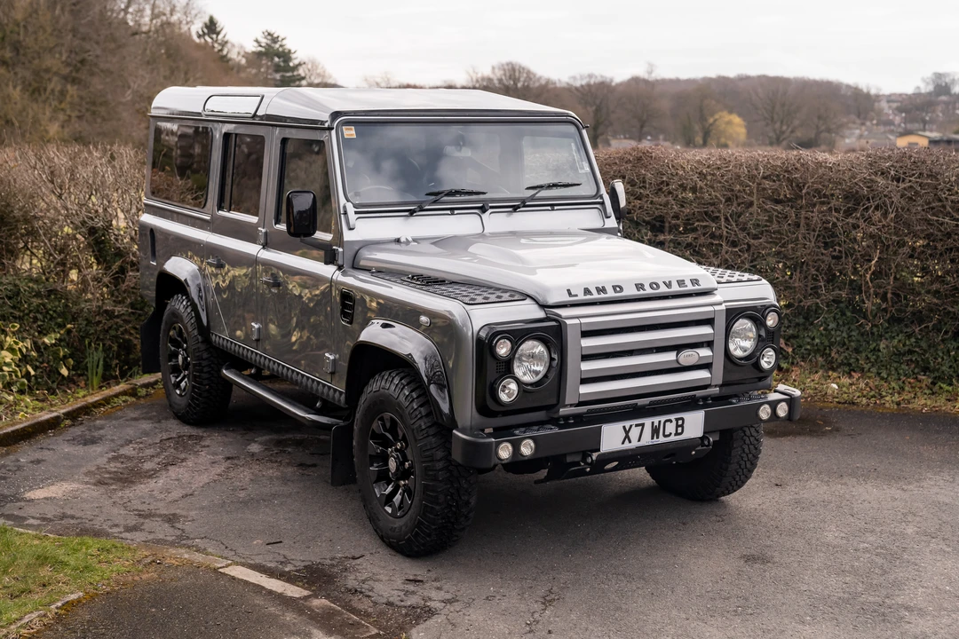 2012 Land Rover Defender 110 - Image 16 of 31