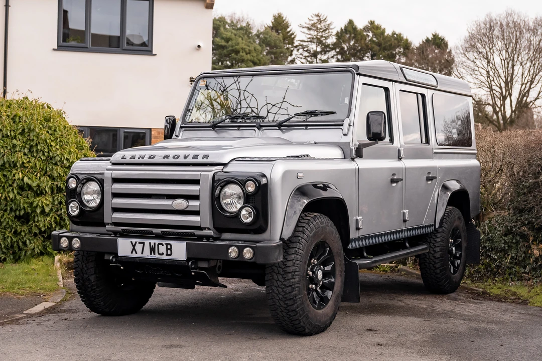2012 Land Rover Defender 110 - Image 2 of 31