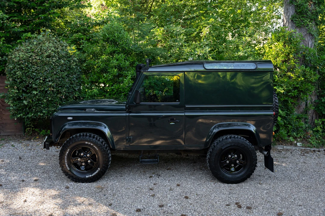 2012 Land Rover Defender 90 - Image 18 of 31