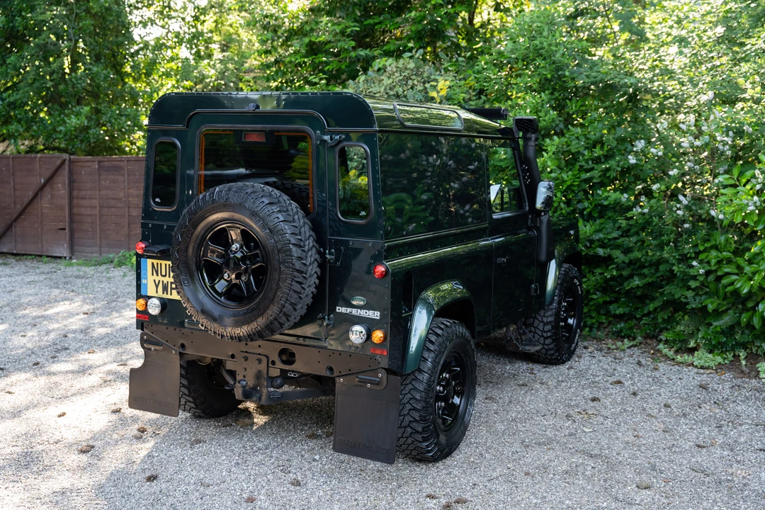 2012 Land Rover Defender 90 - Image 15 of 31