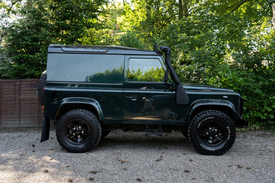 2012 Land Rover Defender 90 - Image 6 of 31
