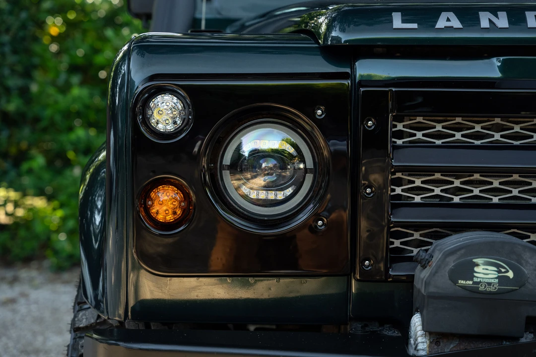 2012 Land Rover Defender 90 - Image 24 of 31
