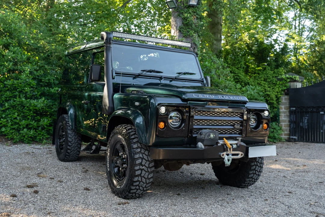 2012 Land Rover Defender 90 - Image 5 of 31