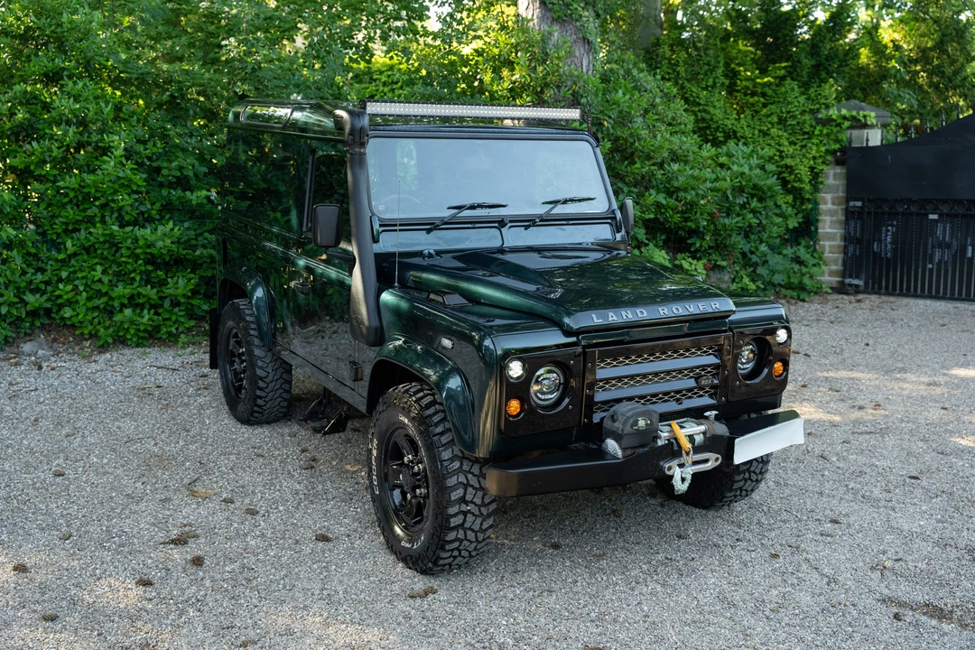 2012 Land Rover Defender 90 - Image 13 of 31