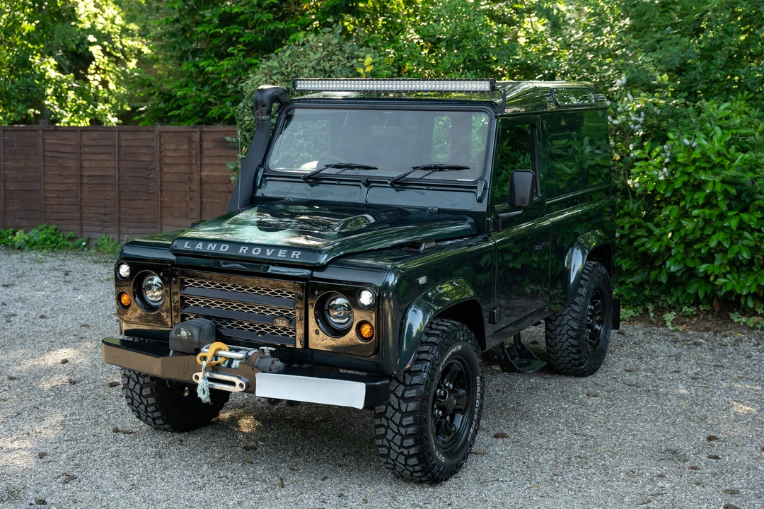 2012 Land Rover Defender 90 - Image 11 of 31