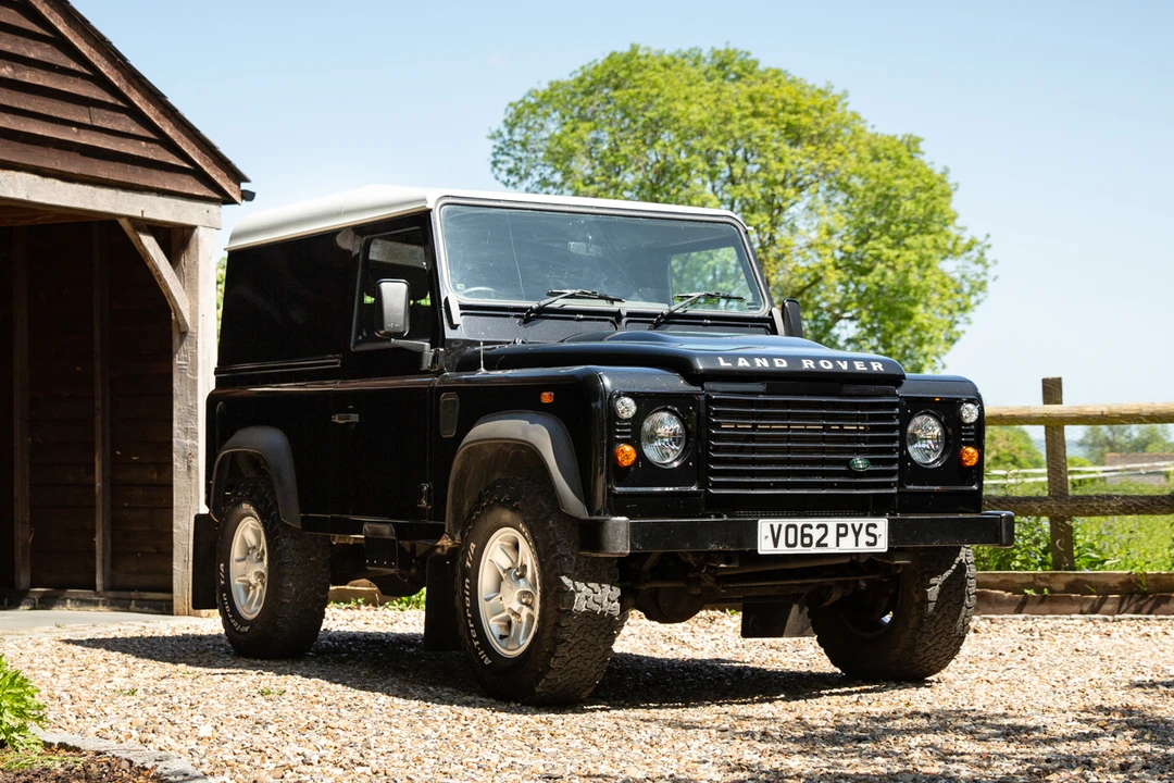 2012 Land Rover Defender 90 - Image 2 of 31