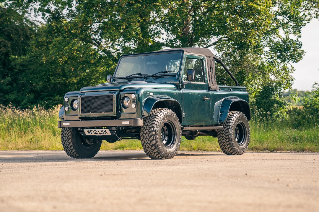 2012 Land Rover Defender 90 - Image 9 of 31