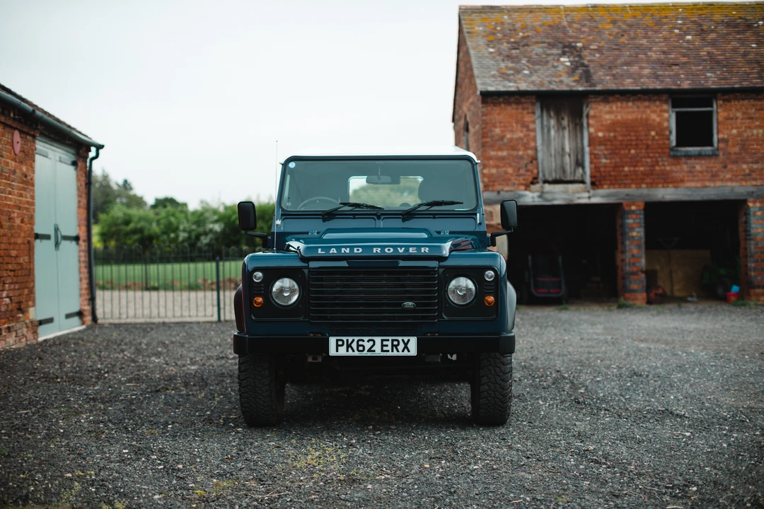 2012 Land Rover Defender 90 - Image 3 of 31