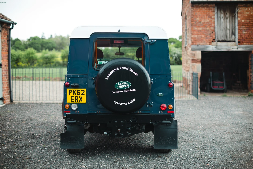 2012 Land Rover Defender 90 - Image 7 of 31