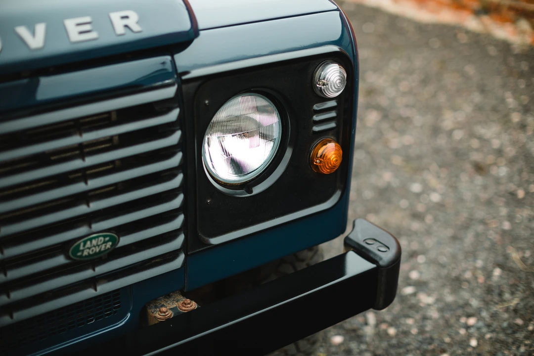 2012 Land Rover Defender 90 - Image 25 of 31