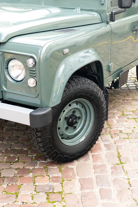 2012 Land Rover Defender 90 - Image 23 of 31