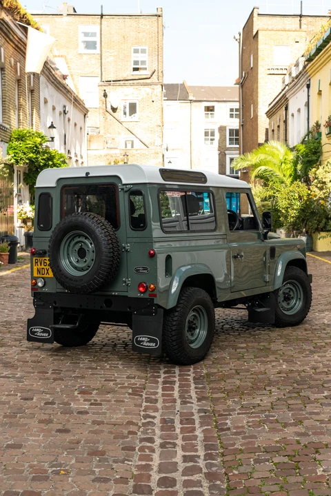 2012 Land Rover Defender 90 - Image 25 of 31