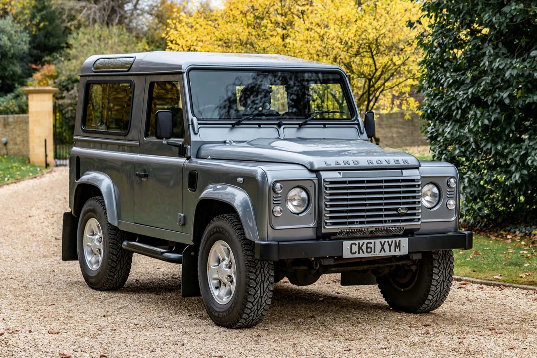 2012 Land Rover Defender 90 - Image 2 of 31