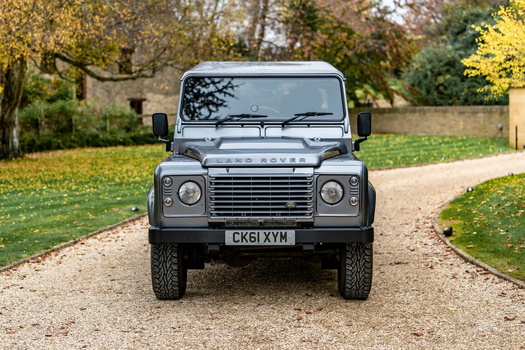 2012 Land Rover Defender 90 - Image 11 of 31