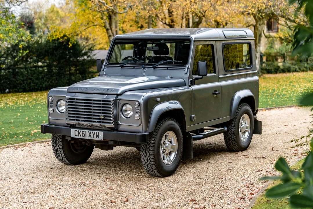 2012 Land Rover Defender 90 - Image 25 of 31