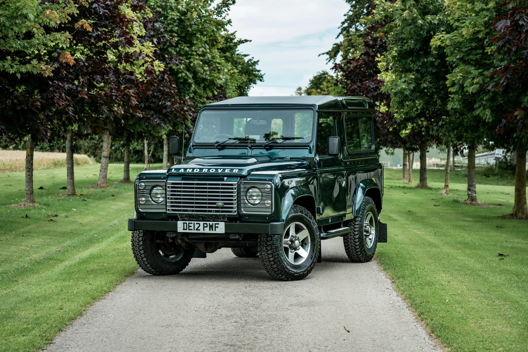 2012 Land Rover Defender 90 - Image 4 of 31