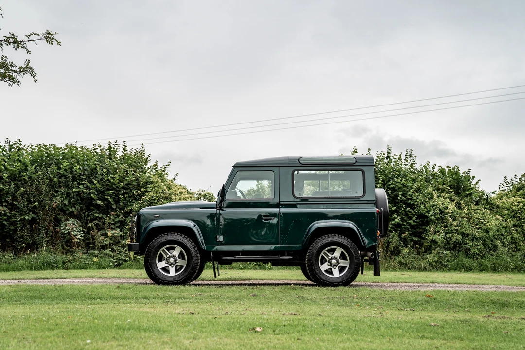 2012 Land Rover Defender 90 - Image 12 of 31
