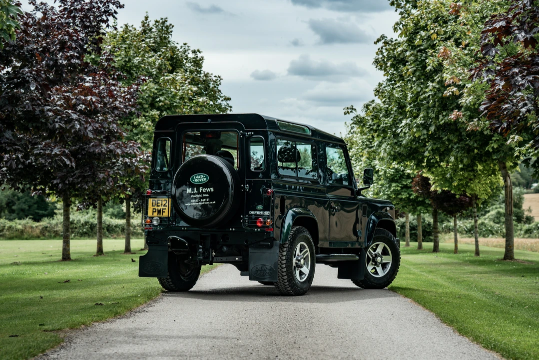 2012 Land Rover Defender 90 - Image 8 of 31