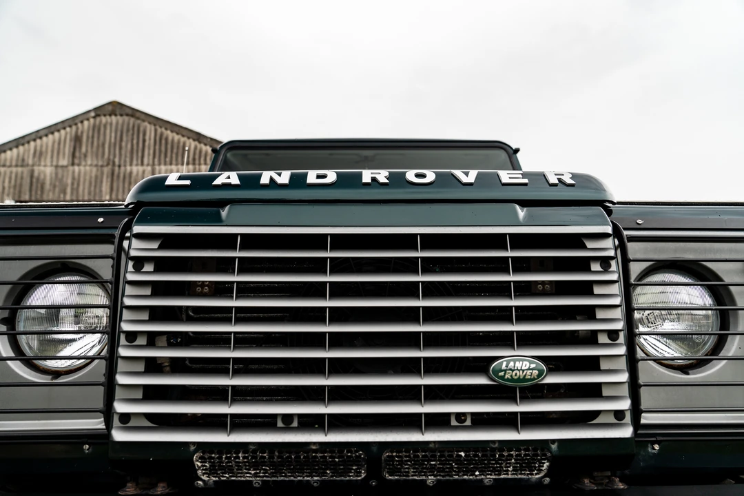 2012 Land Rover Defender 90 - Image 25 of 31