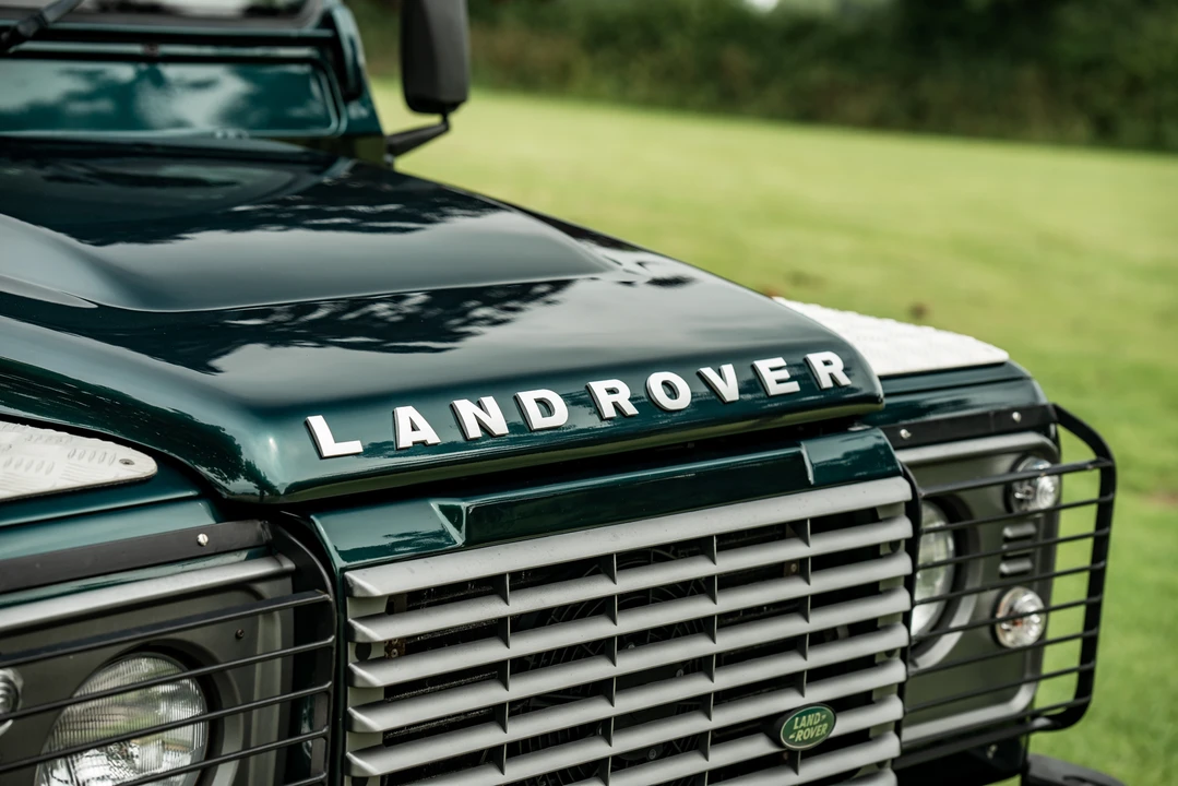 2012 Land Rover Defender 90 - Image 28 of 31
