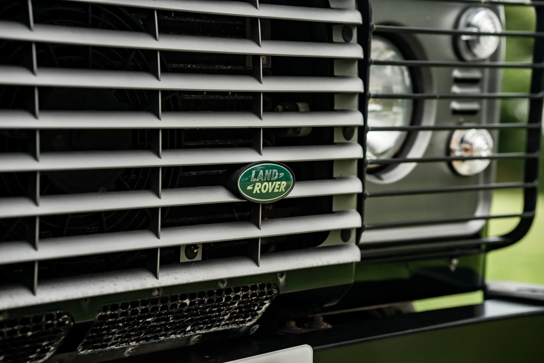 2012 Land Rover Defender 90 - Image 30 of 31