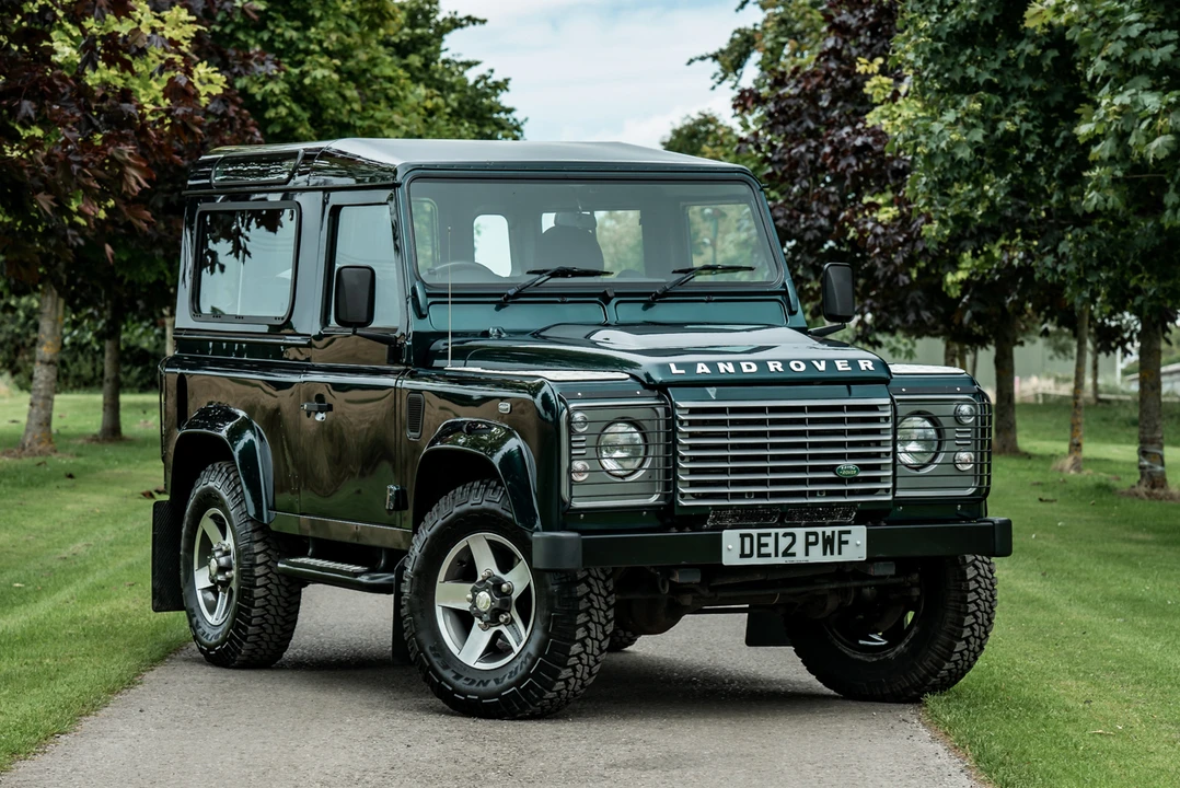 2012 Land Rover Defender 90 - Image 2 of 31