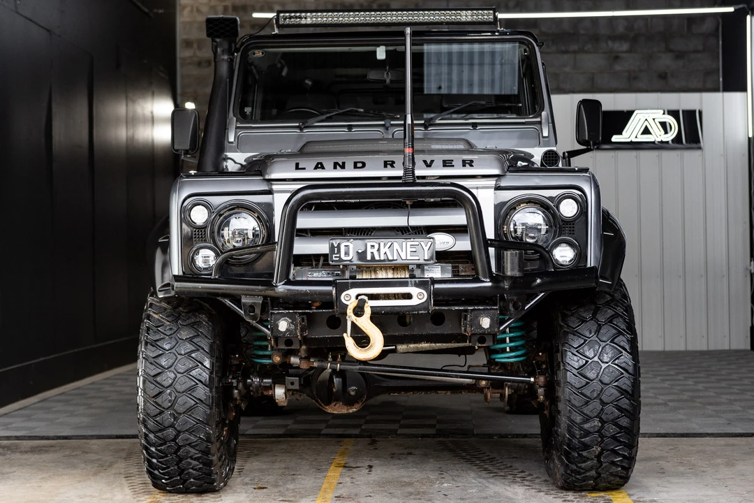 2012 Land Rover Defender 90 - Image 3 of 31