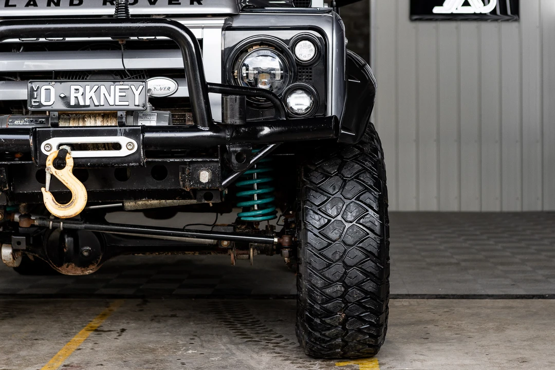 2012 Land Rover Defender 90 - Image 13 of 31