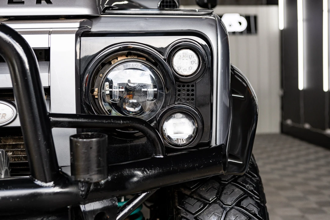2012 Land Rover Defender 90 - Image 15 of 31