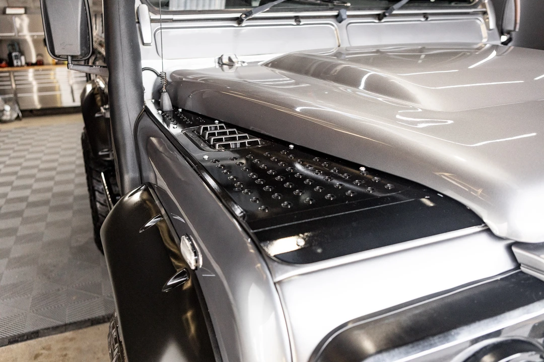 2012 Land Rover Defender 90 - Image 18 of 31