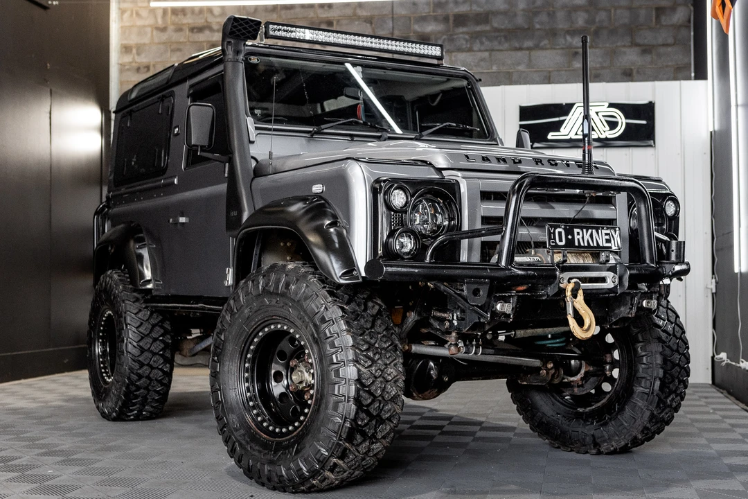 2012 Land Rover Defender 90 - Image 2 of 31
