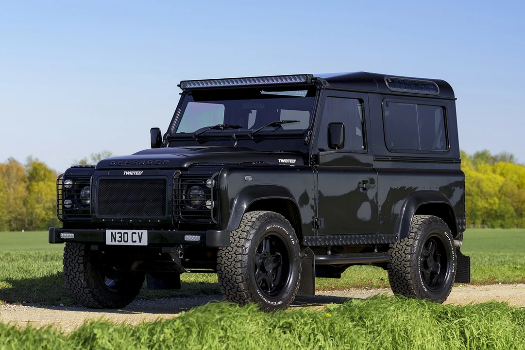 2012 Land Rover Defender 90 - Image 2 of 31