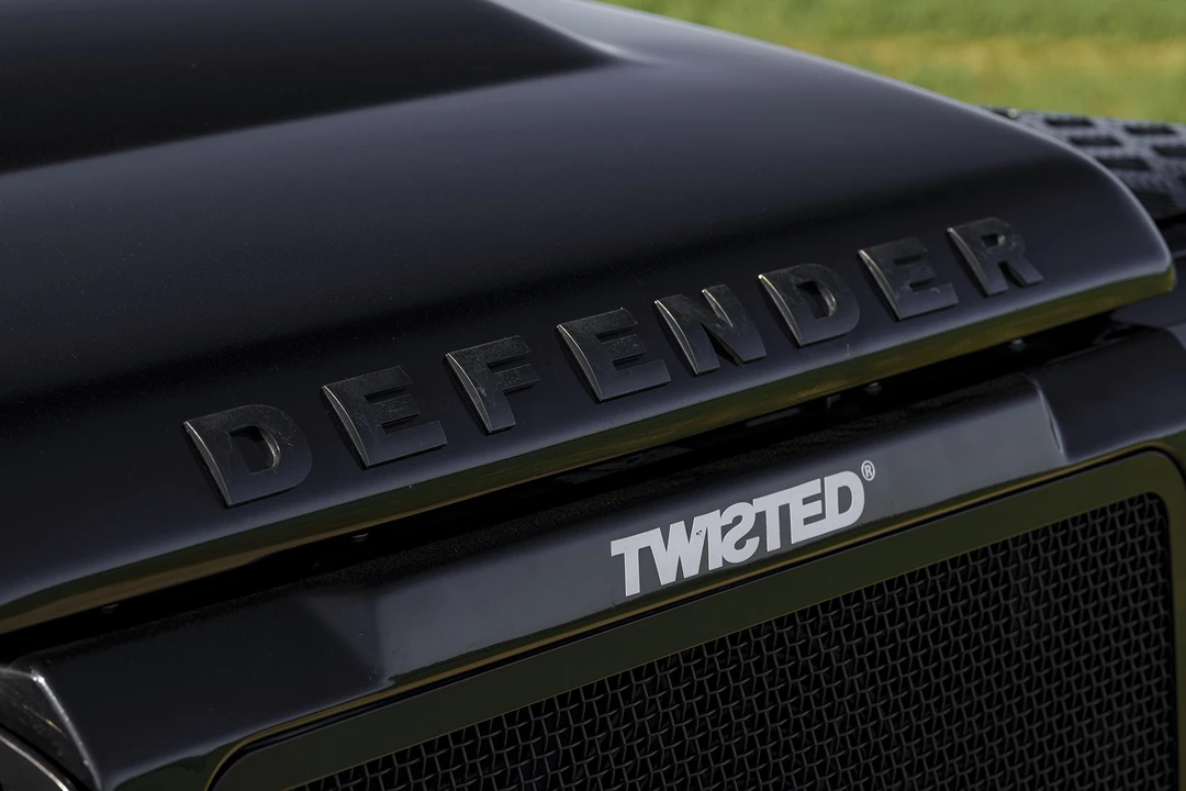 2012 Land Rover Defender 90 - Image 19 of 31