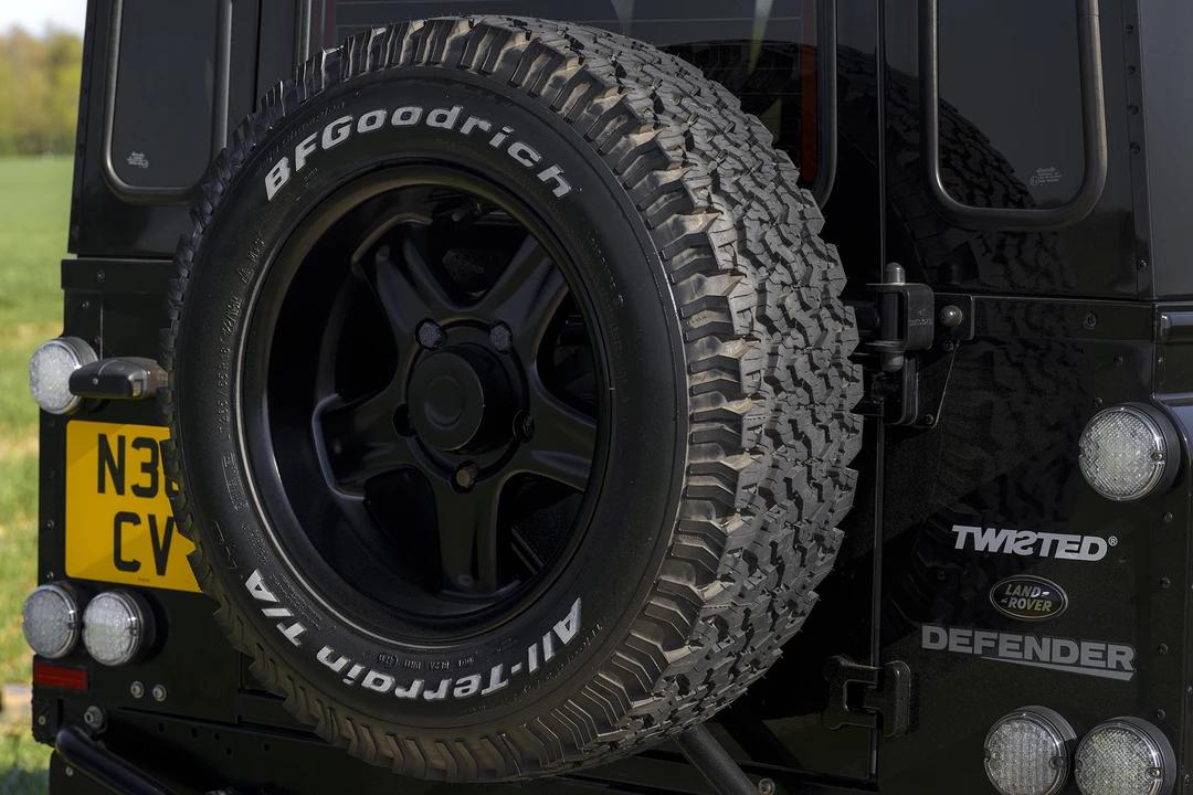 2012 Land Rover Defender 90 - Image 31 of 31