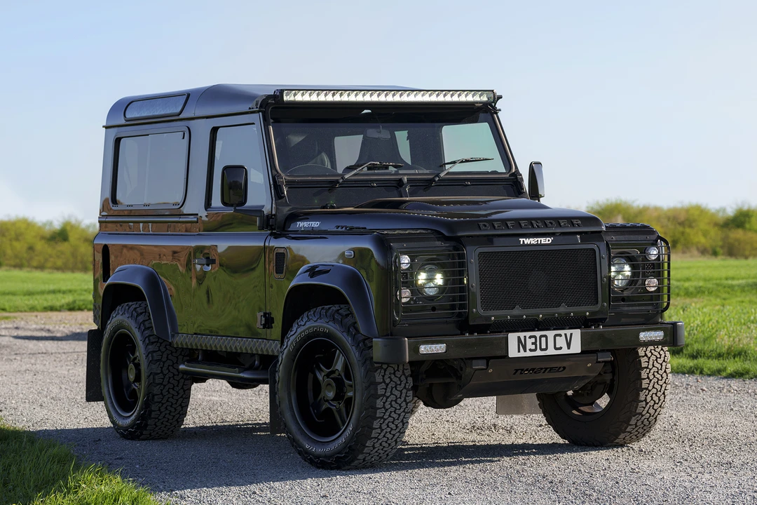 2012 Land Rover Defender 90 - Image 12 of 31