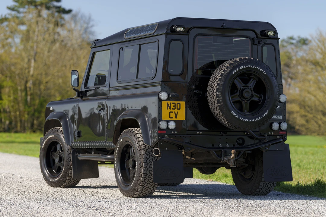 2012 Land Rover Defender 90 - Image 8 of 31
