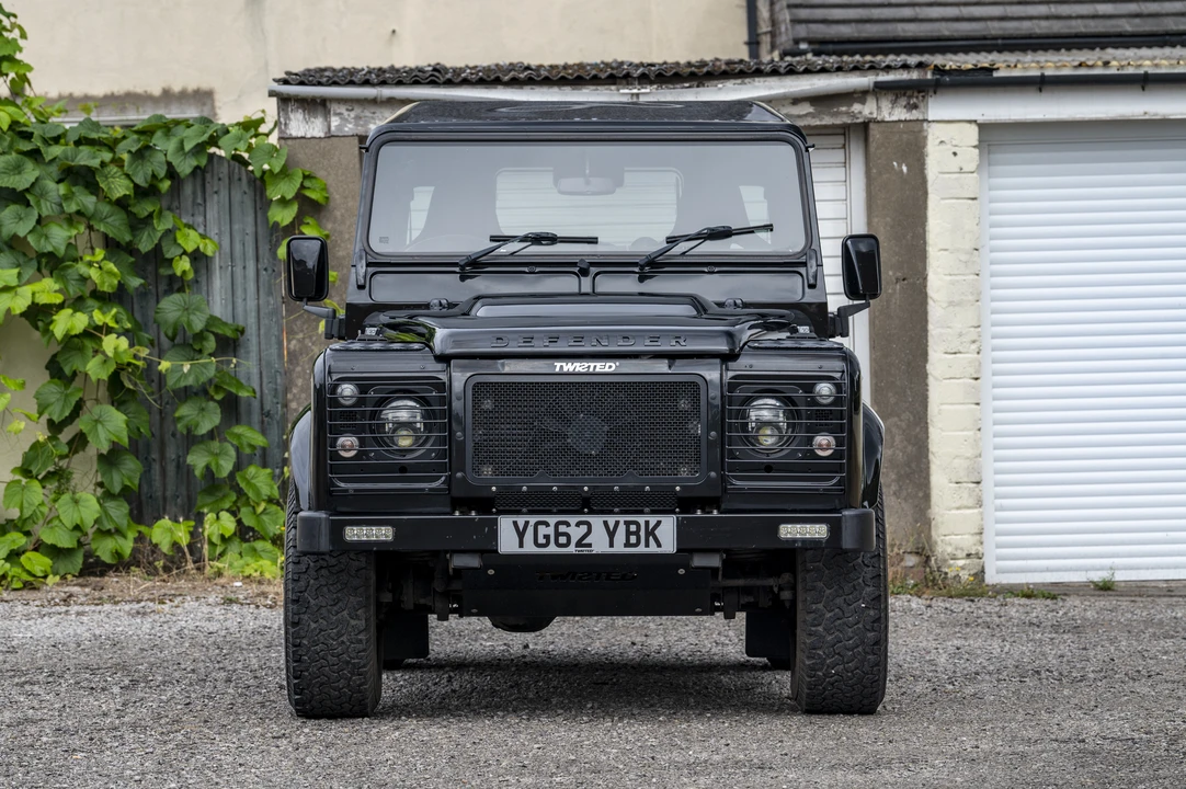 2012 Land Rover Defender 90 - Image 3 of 31